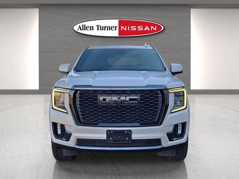 Used 2023 GMC Yukon Denali Ultimate image 4