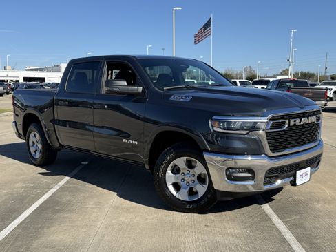 Used 2025 RAM 1500 Big Horn image 2