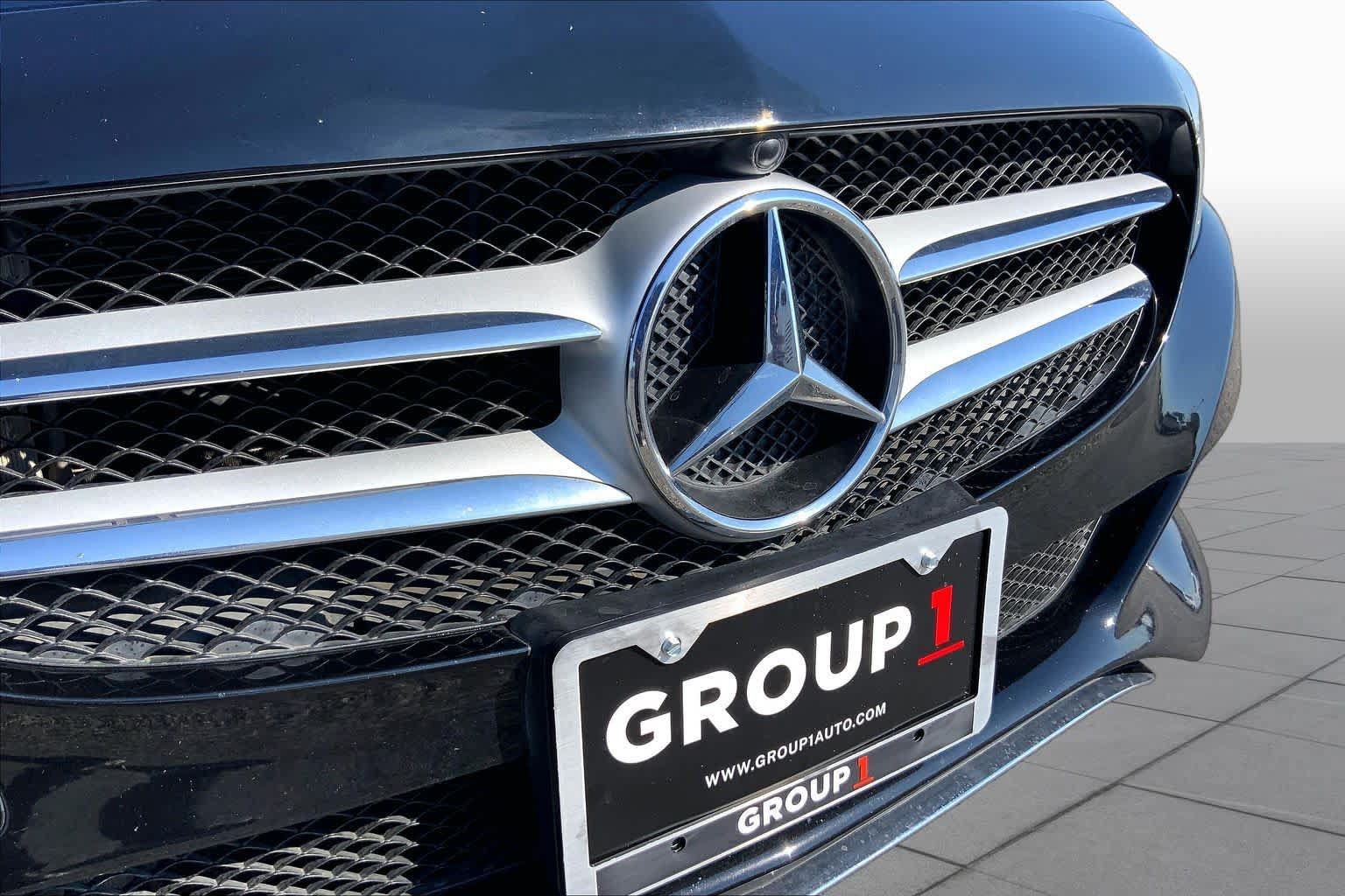 Used 2017 Mercedes-Benz C 300 Sedan image 29
