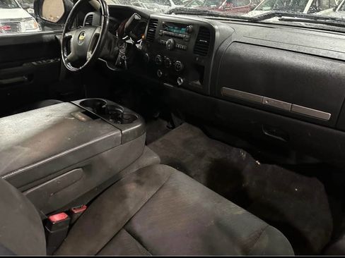 Used 2010 Chevrolet Silverado 1500 LT w/ Power Pack Plus image 11