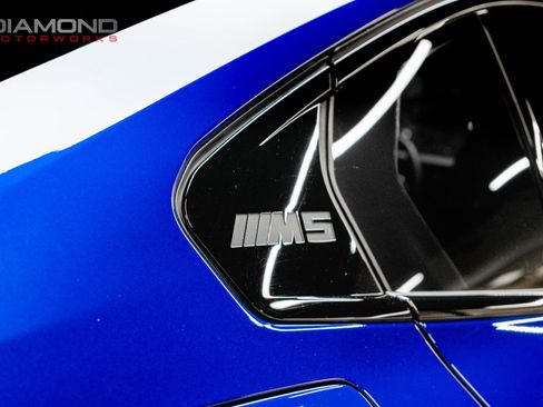 Used 2025 BMW M5 w/ Carbon Package image 48