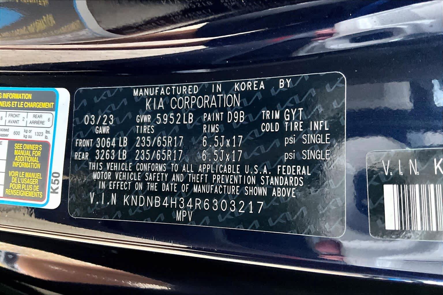 Used 2024 Kia Carnival LX FWD image 34