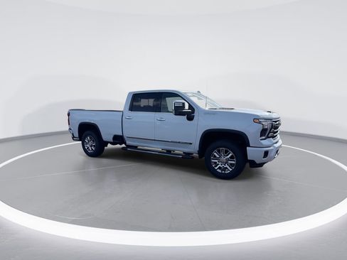 New 2026 Chevrolet Silverado 3500 High Country w/ High Country Premium Package AWD/4WD image 2