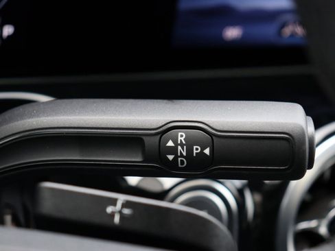 New 2025 Mercedes-Benz GLA 250 image 40