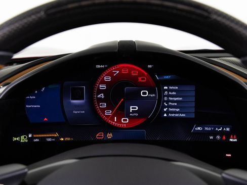 Used 2024 Ferrari Roma Spider image 36