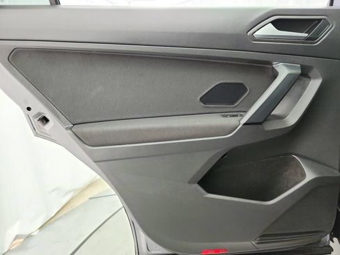 Used 2019 Volkswagen Tiguan S w/ 3rd Row Seat Package AWD/4WD image 23