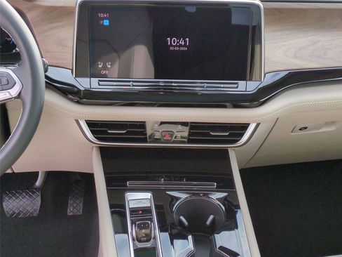 New 2026 Volkswagen Atlas SE image 14