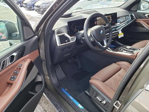 New 2026 BMW X5 xDrive40i w/ Premium Package AWD/4WD image 6