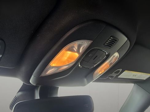 Used 2025 Jeep Compass Trailhawk image 18