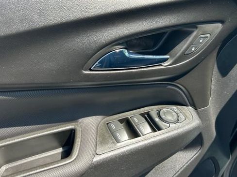 Certified 2022 Chevrolet Equinox RS AWD/4WD image 13