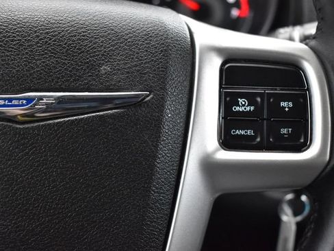 Used 2013 Chrysler 200 Touring FWD image 12