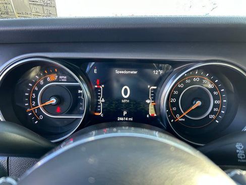 Used 2023 Jeep Wrangler Unlimited Rubicon w/ Steel Bumper Group image 17