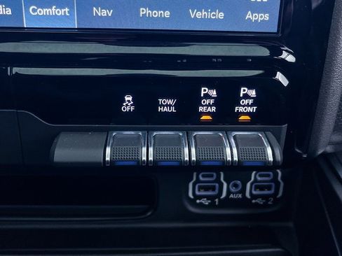 Used 2022 RAM 1500 Laramie image 24