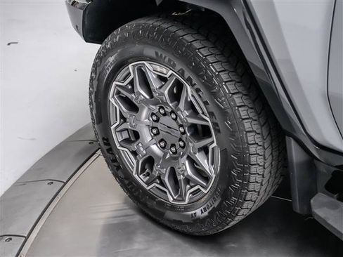 Used 2025 GMC Hummer EV 3X AWD/4WD image 15