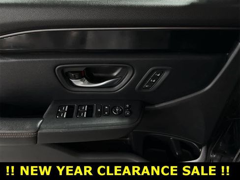 Used 2023 Honda Pilot TrailSport image 23