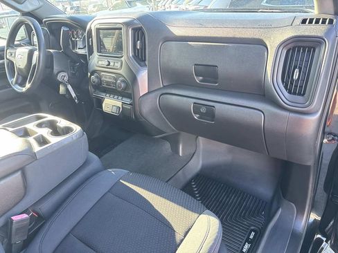 Certified 2019 Chevrolet Silverado 1500 Custom w/ Custom Value Package image 10
