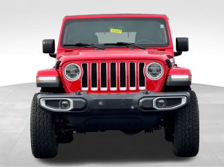 Used 2018 Jeep Wrangler Unlimited Sahara AWD/4WD video 2