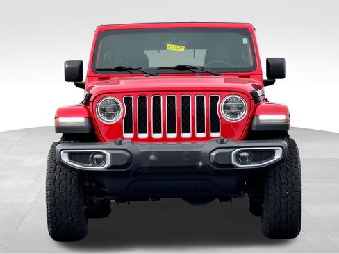 Used 2018 Jeep Wrangler Unlimited Sahara AWD/4WD image 2