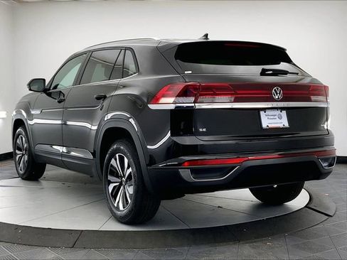 New 2026 Volkswagen Atlas Cross Sport SE image 4