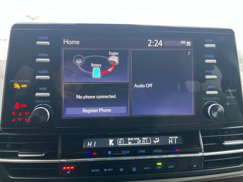 Certified 2023 Toyota Sienna XLE image 21