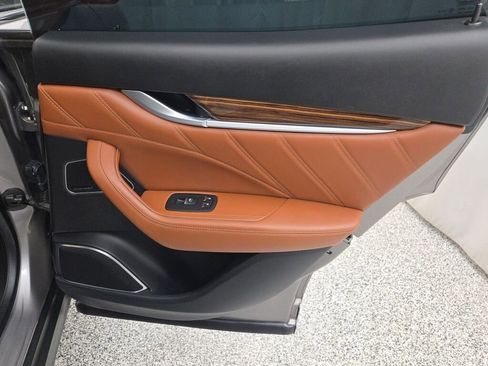 Used 2021 Maserati Levante GranSport image 10