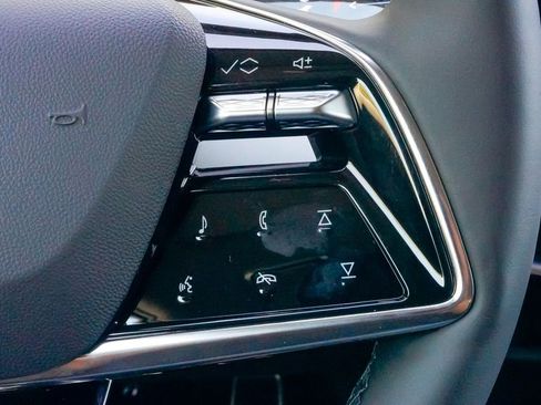 Used 2025 Cadillac Optiq Sport 1 image 34