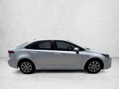 Used 2024 Toyota Corolla LE FWD image 3