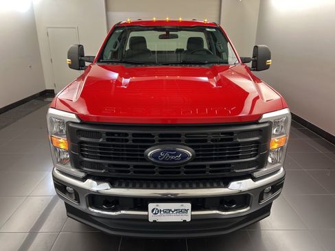 New 2026 Ford F250 XL w/ XL Chrome Package image 2