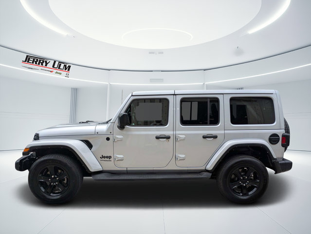 Used 2022 Jeep Wrangler Unlimited Sahara AWD/4WD image 6