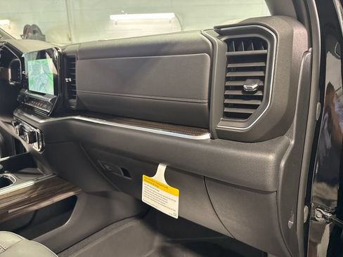 New 2026 Chevrolet Silverado 1500 RST w/ Convenience Package II AWD/4WD image 36