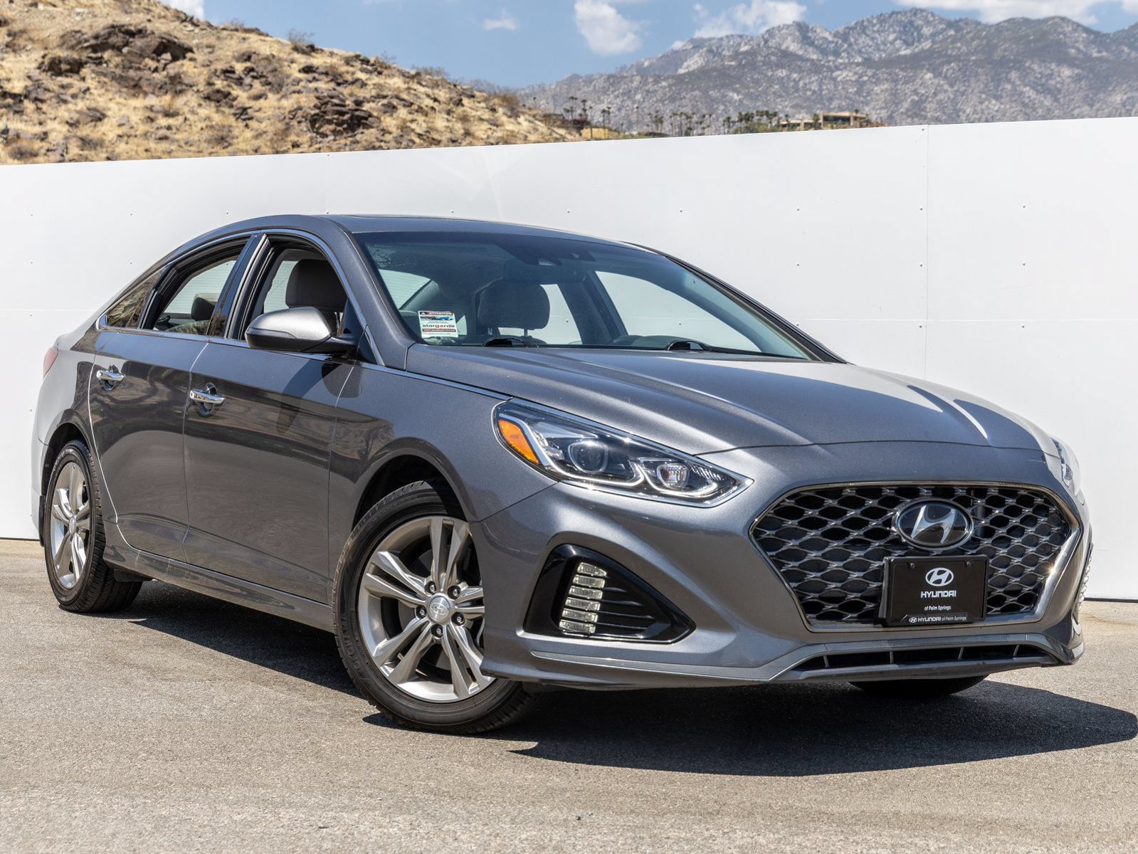 Used 2019 Hyundai Sonata Limited w/ Winter Weather Package FWD image 5