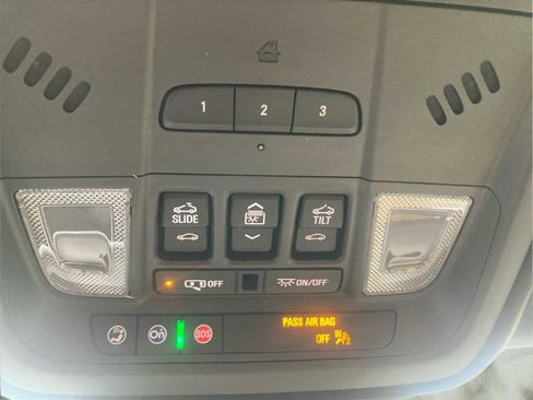 Used 2024 Cadillac XT4 Luxury w/ Cold Weather Package image 31