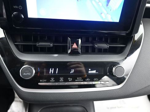 Used 2023 Toyota Corolla LE image 25