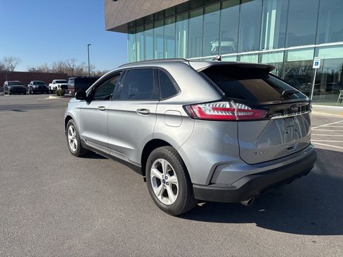 Used 2020 Ford Edge SE image 8