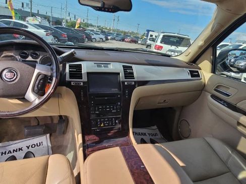 Used 2009 Cadillac Escalade ESV AWD image 18