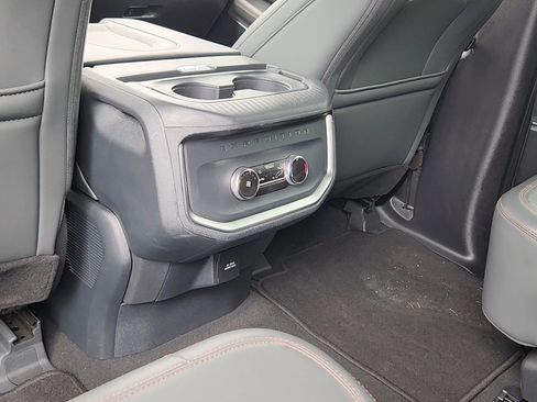 Certified 2025 Ford Expedition Active AWD/4WD image 18