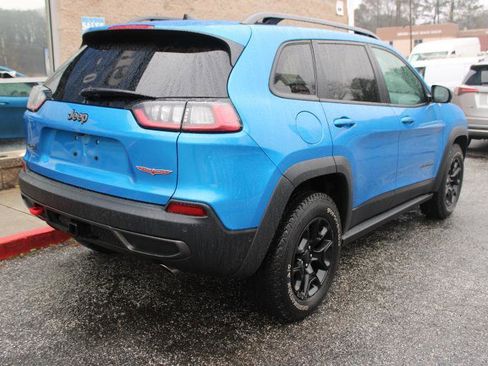 Used 2019 Jeep Cherokee Trailhawk image 4