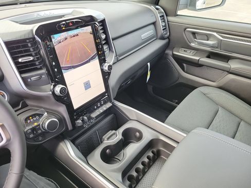 New 2026 RAM 1500 Big Horn AWD/4WD image 12
