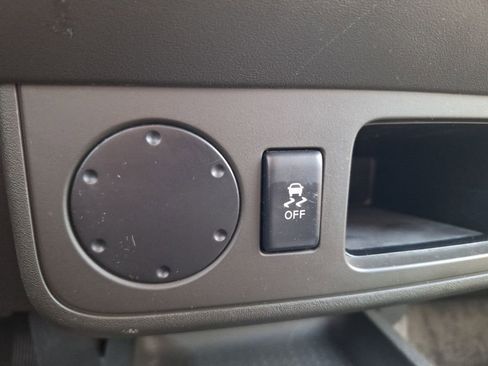 Used 2013 Nissan Xterra S image 20