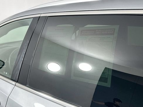 Used 2023 Buick Enclave Premium w/ Experience Buick Package FWD image 13