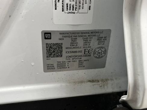 Used 2024 Chevrolet Traverse LT w/ Midnight/Sport Edition image 42