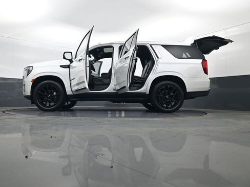 Used 2022 GMC Yukon SLT w/ SLT Luxury Package image 35