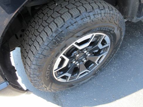 Used 2022 Ford F150 Lightning XLT AWD/4WD image 14