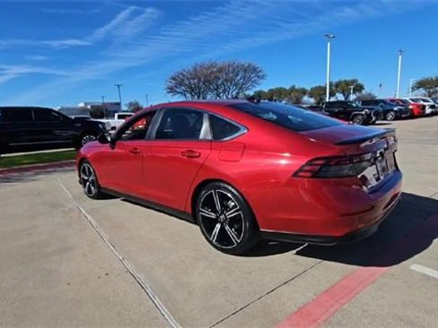 Used 2024 Honda Accord Sport image 7