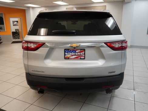 Used 2018 Chevrolet Traverse LS FWD image 14