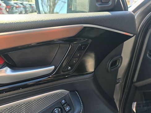 Used 2022 Acura MDX SH-AWD w/ Technology Package image 19