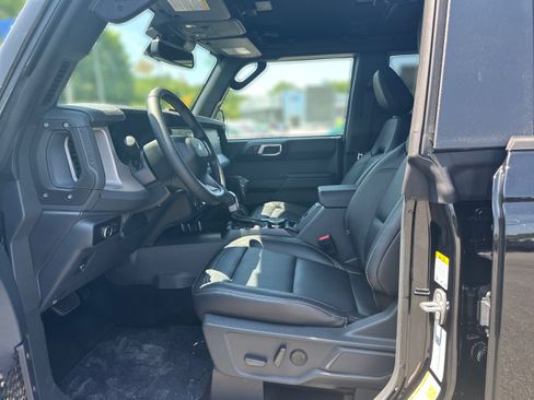 New 2026 Ford Bronco Outer Banks w/ Sasquatch Package AWD/4WD image 11