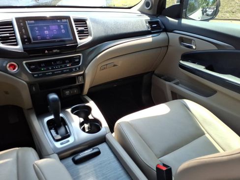 Used 2017 Honda Pilot EX-L image 13