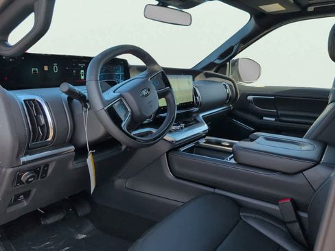 New 2025 Ford Expedition Platinum w/ Stealth Performance Package image 8