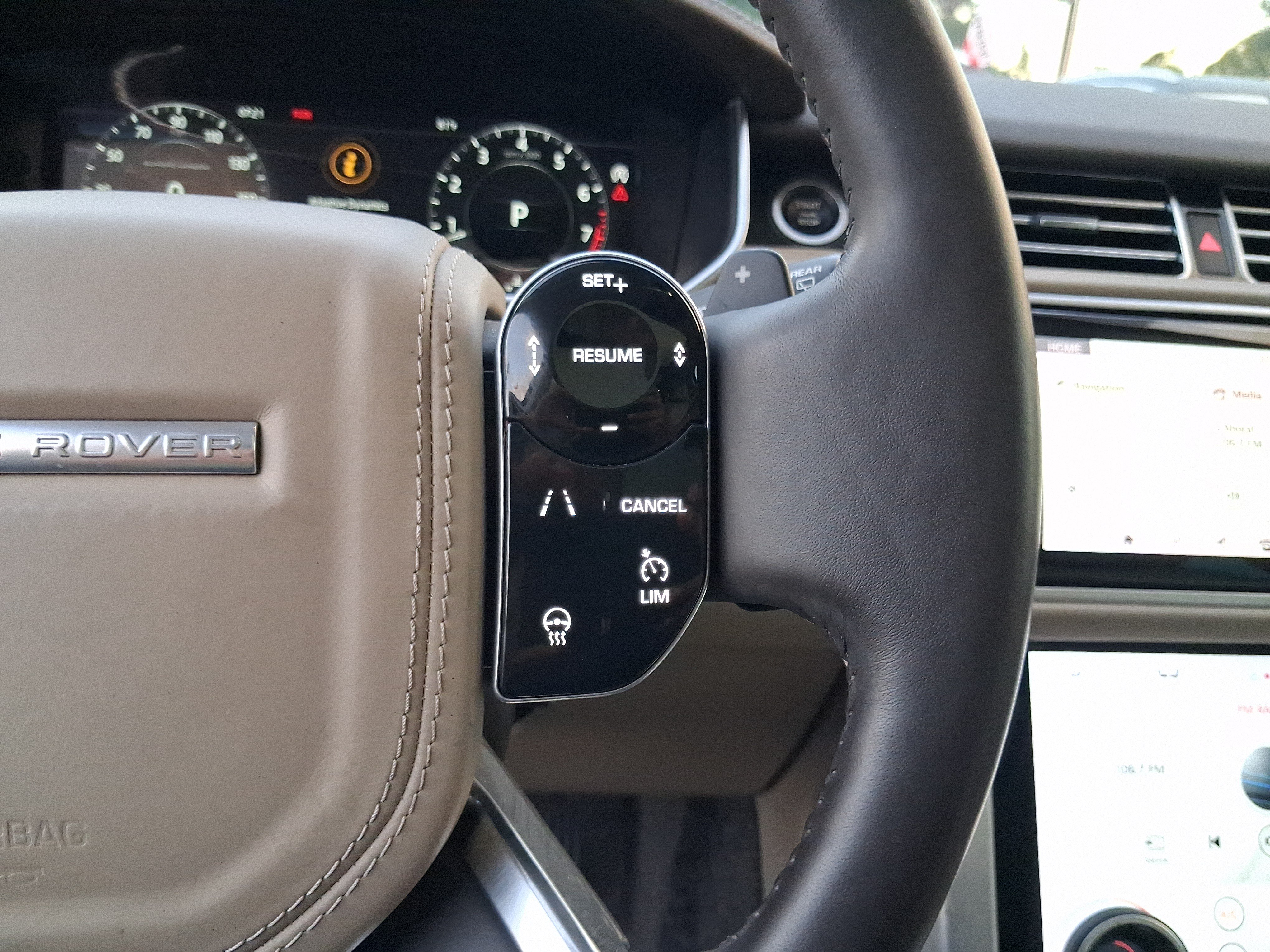 Used 2018 Land Rover Range Rover Supercharged AWD/4WD image 17